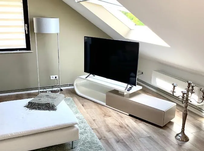 아파트 Six - One Seven